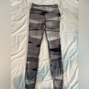 Nike Dri-Fit Women’s Leggings Small